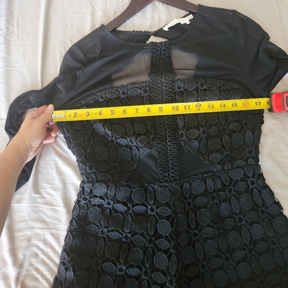 Beautiful Women's Shorts Romper Size medium - Picture 8 of 10